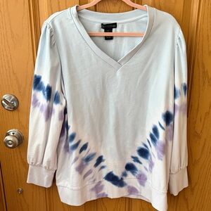 Design 365 Light Blue V-Neck Tie-Dye Sweatshirt
